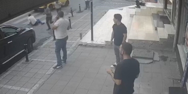 Esenyurt’ta 1’i polis 2 kişiyi yaralayarak dehşet saçan bıçaklı saldırının yeni görüntüsü ortaya çıktı