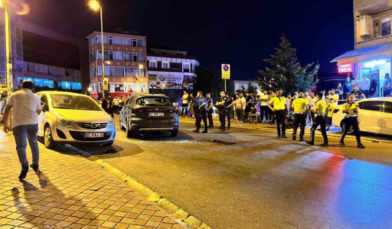 Esenyurt’ta aracın çarptığı üç yaşındaki çocuk hayatını kaybetti... Feci kaza kamerada