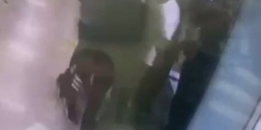 Esenyurt’ta hastane güvenliğine yumruklu saldırı kamerada