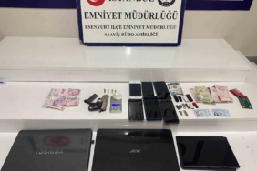 Esenyurt’ta polis, uyuşturucu madde ticareti yapan ve aranan şahıslara yönelik çalışma yapıldı