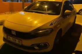 Esenyurt’ta ticari taksiyi kaldırımda sürdü: O anlar kamerada