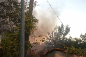 Eyüpsultan’da motor tamirhanesi olarak kullanılan gecekondu alev alev yandı