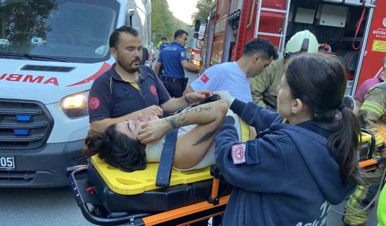 Eyüpsultan’da otomobil ormanlık alana uçtu: 2 yaralı