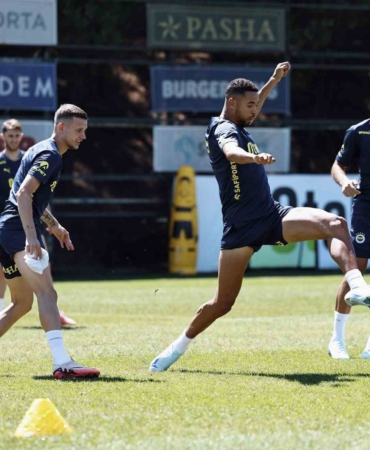 Fenerbahçe, LOSC Lille maçı hazırlıklarını sürdürdü