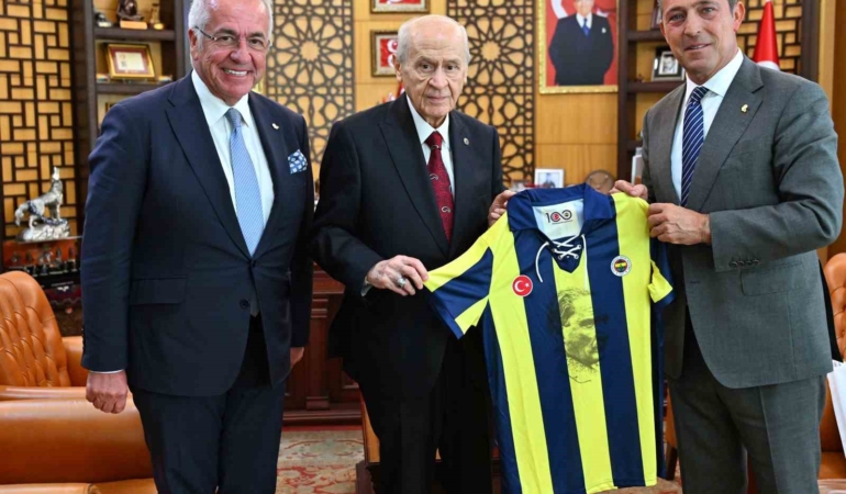 Fenerbahçe’den siyasi parti ziyaretleriyle ilgili iddialara yanıt