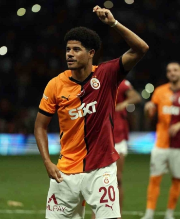 Gabriel Sara, Championship’te en iyi 11’e seçildi