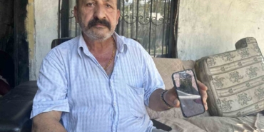 Giydiği büyük numara ayakkabı hayatını kurtarmıştı