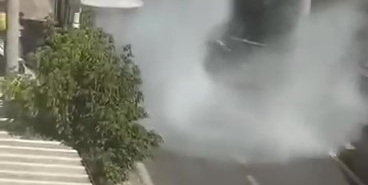 Halk otobüsünde çıkan yangın korkuttu