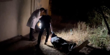 Hava almak için çıktığı camdan düştü