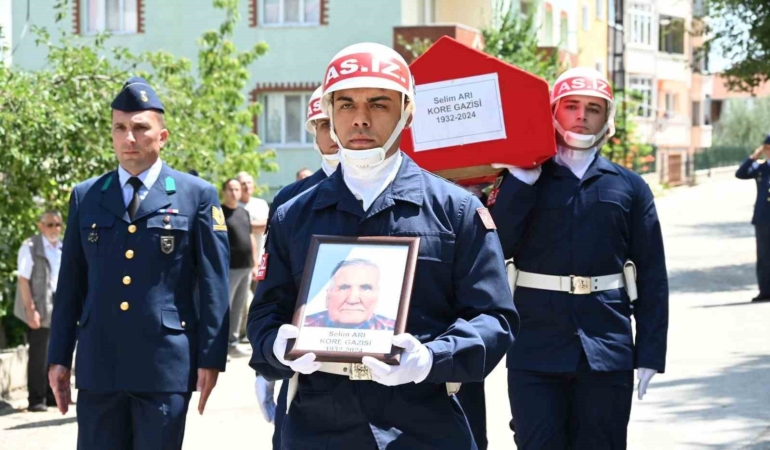 Hayatını kaybeden Bilecik’in son Kore gazisi ebediyete uğurlandı