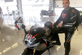 Hız tutkunu motosiklet sürücüsü bariyerlere çarparak hayatını kaybetti