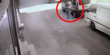 Husumetlisinin işyerine defalarca ateş açtı, balkonda oynayan 14 aylık bebeği vurdu