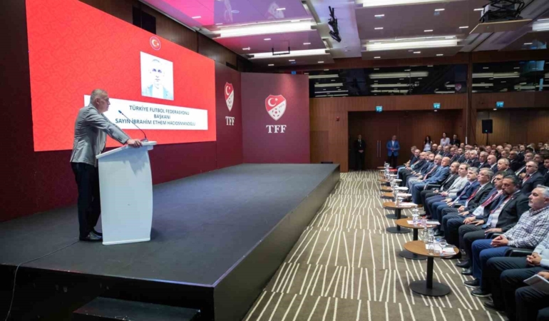 İbrahim Hacıosmanoğlu: "Bizim futbola barış ve kardeşliği getirmemiz lazım"