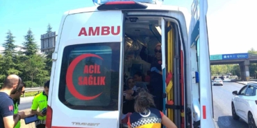 İçinde anne ve bebek olan yenidoğan ambulansı kazaya karıştı: 1 yaralı