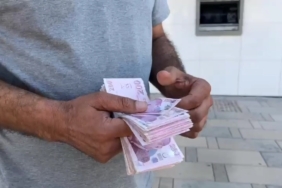 ‘İnsanlık Ölmemiş’ dedirten davranış: Tomar tomar para buldu