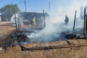 İşçilerin kaldığı baraka alevlere teslim oldu