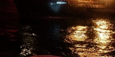 İstanbul Boğazı gemi trafiği, SREDINA isimli tankerin makine arızası yapması nedeniyle çift yönlü ve geçici olarak askıya alındı.