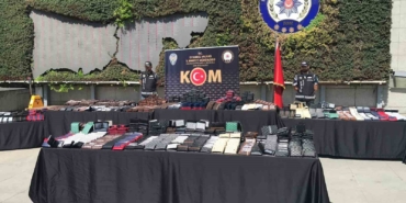 İstanbul’da kaçakçılık operasyonu: Dünyaca ünlü markalara ait 108 bin taklit ürün ele geçirildi