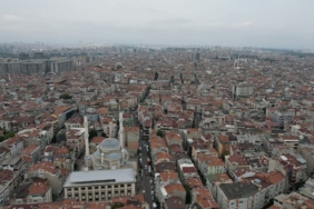 “İstanbul’da kendiliğinden yıkılacak 400 bina var”