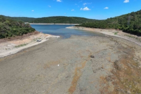 İstanbul’da Kuruyan barajlar piknik alanı oldu