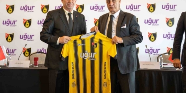 İstanbulspor, Uğur Okulları ile sponsorluk anlaşması imzaladı