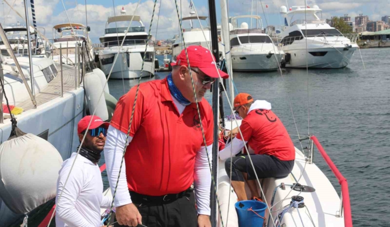 İstanbul’un en büyük yelken festivali TAYK Slam-Eker Olympos Regatta Yelken Yarışları başladı