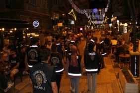 İzmit’te 2 günde 958 şahıs ve 45 araç polis kontrolünden geçti