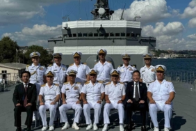 Japon eğitim gemileri dostluğun 100. yılını kutlamak için Sarayburnu Limanı’na demirledi