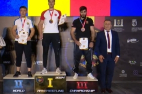 Kağıtspor’un bilek güreşçileri dünya şampiyonu