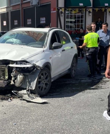 Kapaklı’da 3 aracın çarpıştığı kazada 1 kişi yaralandı