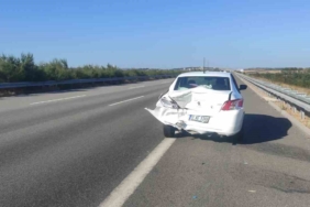 Karacabey’de iki otomobil çarpıştı: 2’si çocuk 4 yaralı