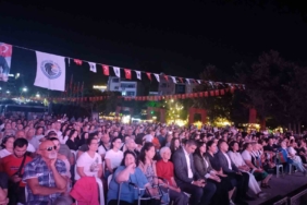 Kartal’da 3. Uluslararası Halk Oyunları Festivali Başladı