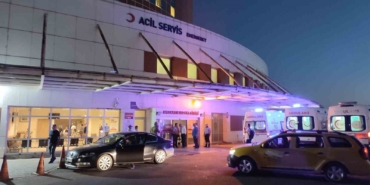 Kaymakam ve AK Parti İlçe Başkanı’nın da aralarında bulunduğu 11 kişi zehirlenme şüphesiyle hastaneye kaldırıldı