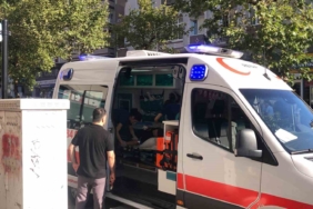 Kazaya karışan el arabalı hurdacı olay yerinden kaçtı