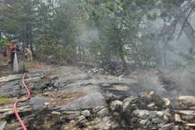 Kazdağları’nda yangına havadan müdahale sürüyor