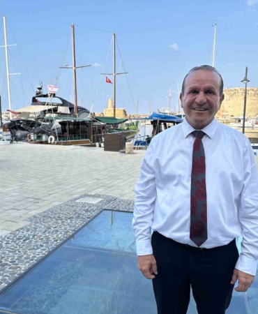 KKTC’li  bakandan Türkiye’ye çağrı: ’’Başka adalara değil, kendi adanıza gelin’’