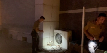 Klima hırsızları gece kartallarına takıldı, 2 şüpheli suçüstü yakalandı