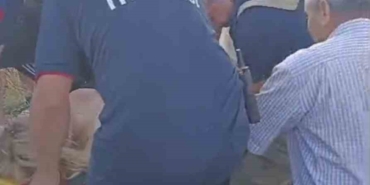 Kontrolden çıkan otomobil yan yattı, sıkışan sürücü güçlükle kurtarıldı