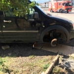 Krikonun boşalması sonucu aracın altında kaldı