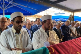 Küçükçekmece Belediye Başkanı Çebi’nin annesi son yolculuğuna uğurlandı