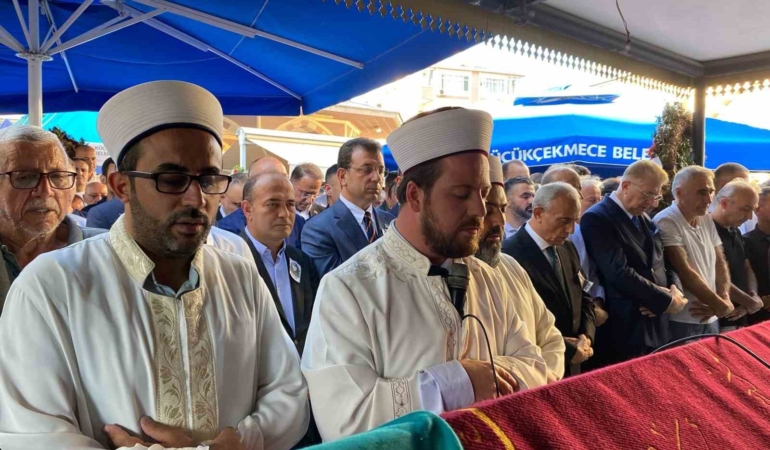 Küçükçekmece Belediye Başkanı Çebi’nin annesi son yolculuğuna uğurlandı
