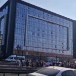 Küçükçekmece Sefaköy’de metrobüs kazaya karıştı. Olay yerine itfaiye, polis ve sağlık ekipleri sevk edildi.