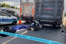 Küçükçekmece TEM Otoyolu’nda feci kaza: Emniyet şeridinde duran kamyonete motosiklet arkadan çarptı: 1 ölü