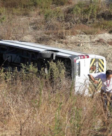 Kuzey Marmara Otoyolu’nda işçi servisi şarampole uçtu: 9 yaralı