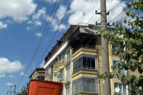 Lüleburgaz’da bir evin balkonunda çıkan yangın söndürüldü