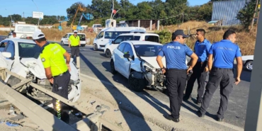Makas atan kamyon kazaya sebep oldu: 2 yaralı