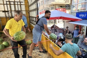 Maltepe’de 25 ton  karpuzu ücretsiz dağıttı
