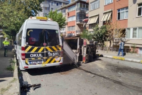 Maltepe’de süt yüklü kamyonet devrildi: 2 yaralı