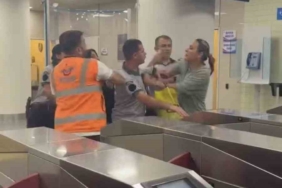 Marmaray’da kadın yolcu ile güvenlik görevleri arasındaki kavga kamerada