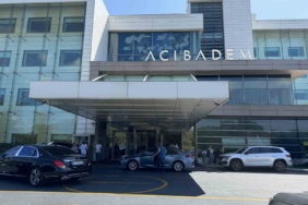 Merdivenlerden düşen gazeteci Reha Muhtar hastaneye kaldırıldı